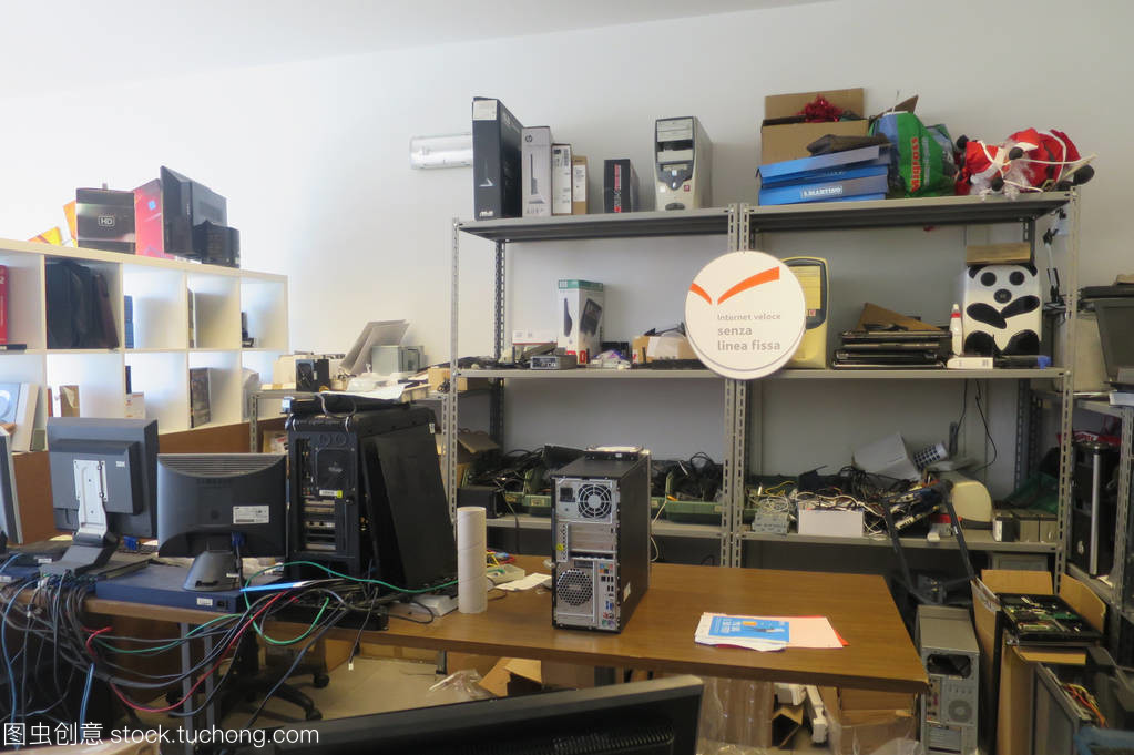 計(jì)算機(jī)維修設(shè)備與計(jì)算機(jī)維修 基本工具與流程